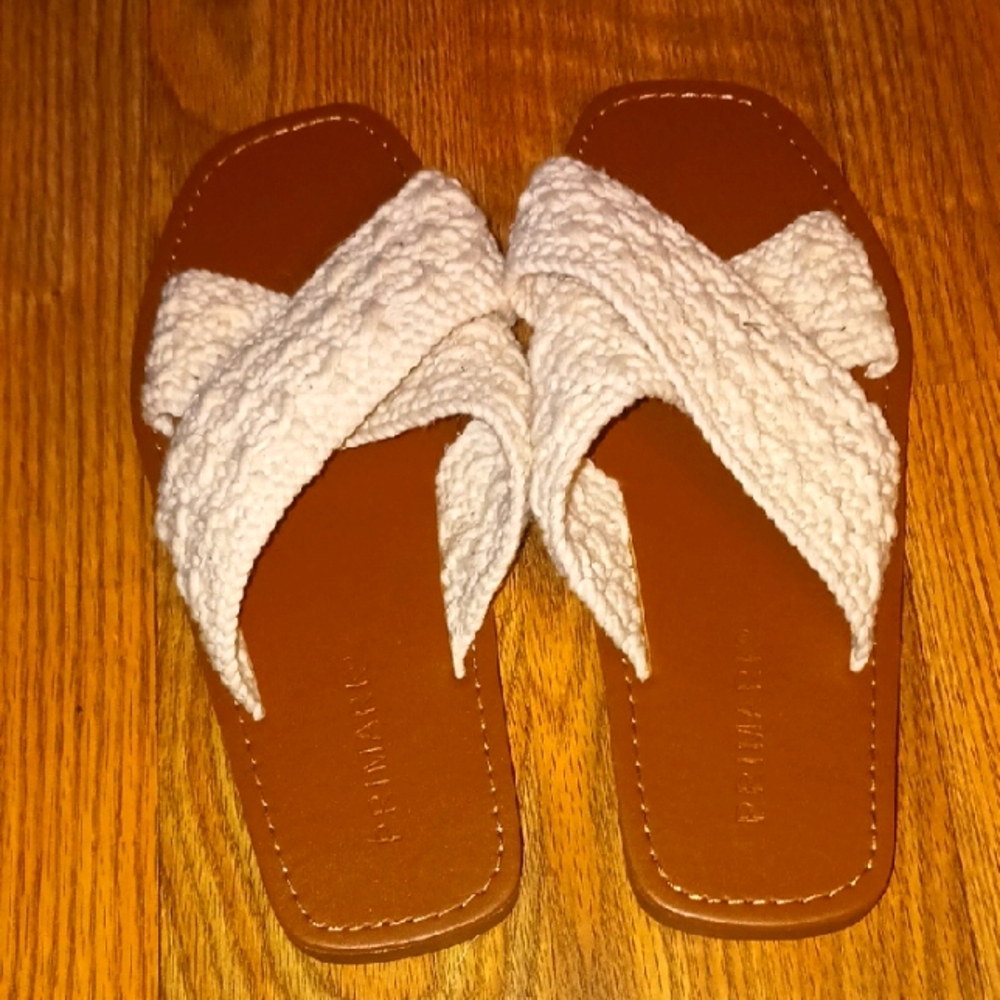 Women's Cream Textured Crochet Sandals